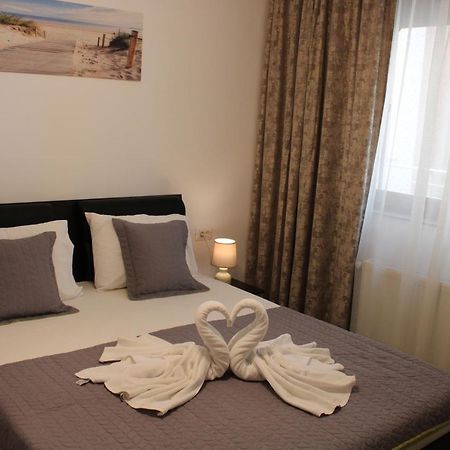 Bluewaves Apartment Mamaia Nord Нэводари Экстерьер фото