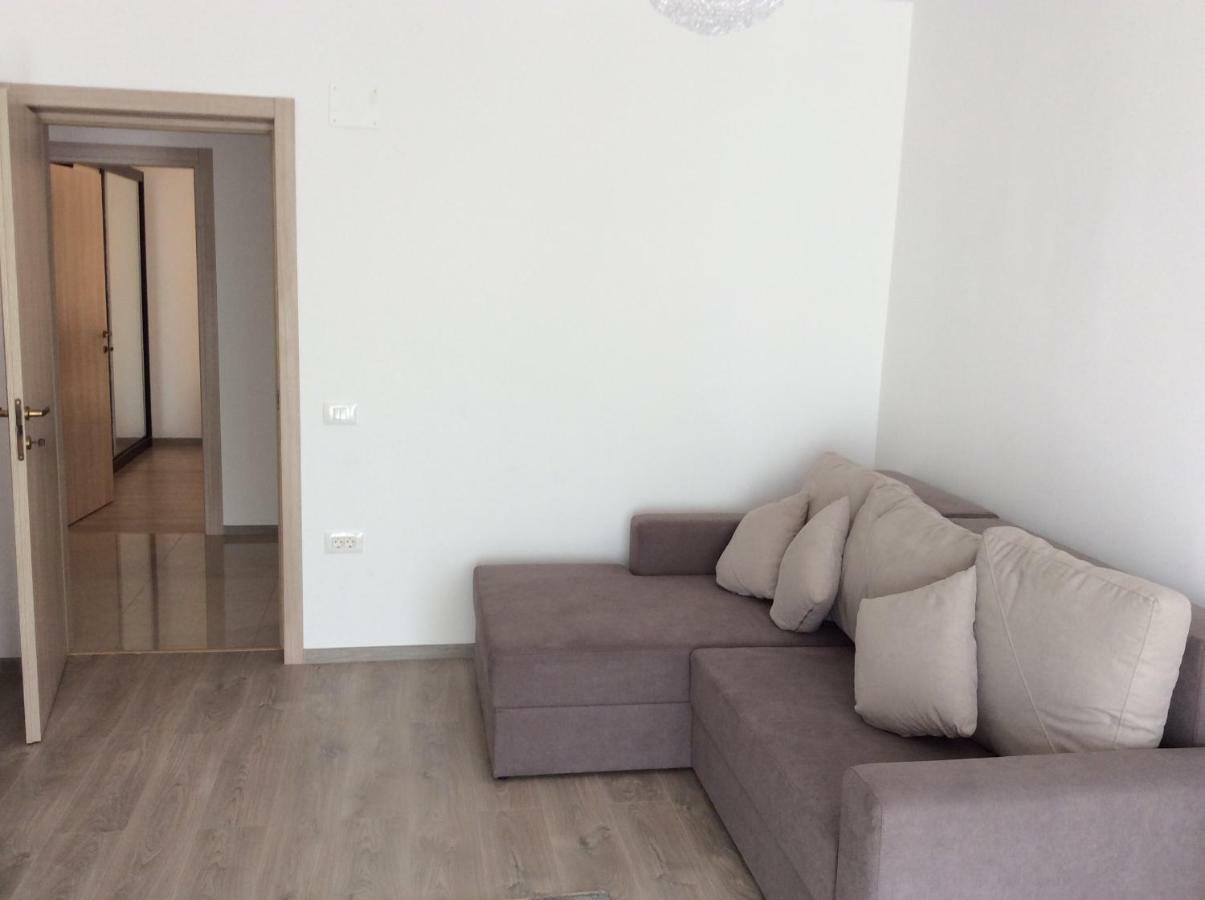 Bluewaves Apartment Mamaia Nord Нэводари Экстерьер фото