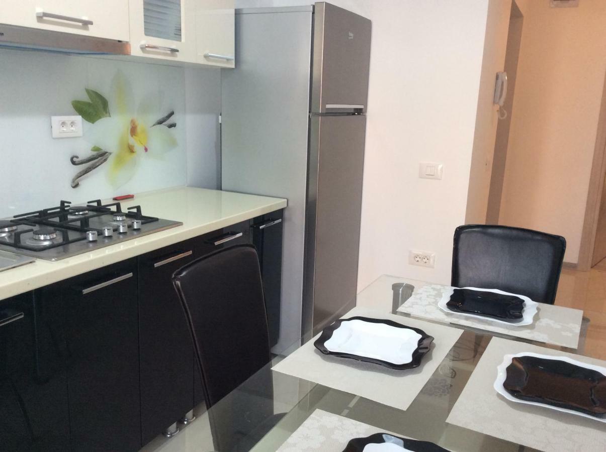 Bluewaves Apartment Mamaia Nord Нэводари Экстерьер фото